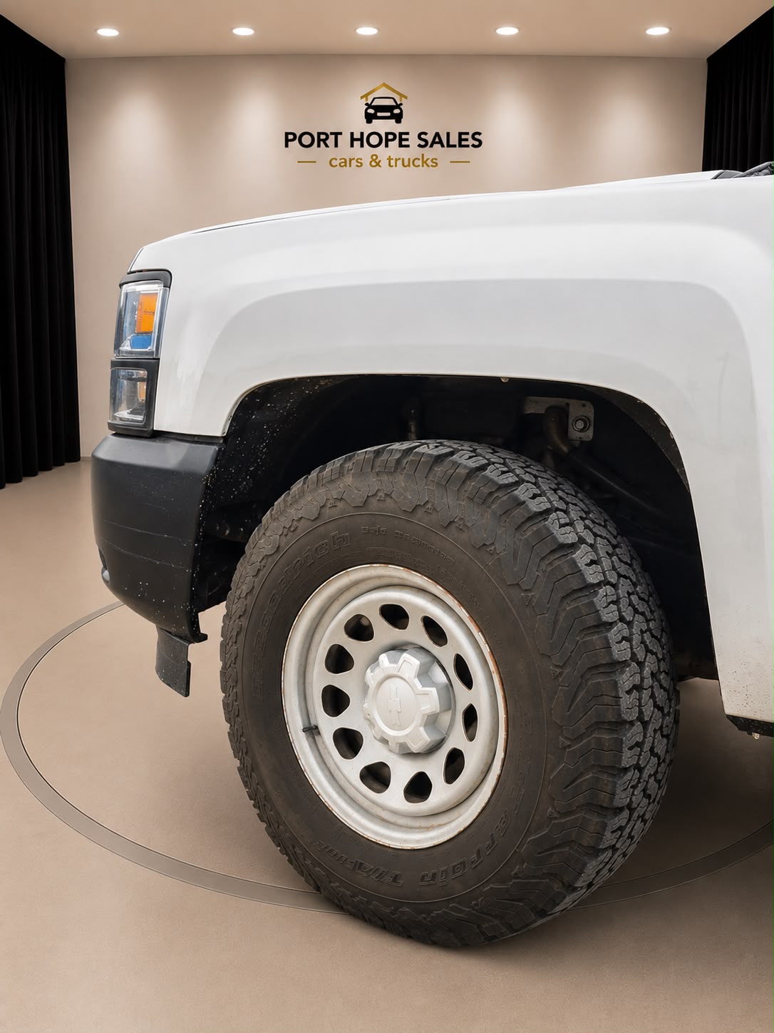 2020 Chevrolet Silverado thumbnail 3