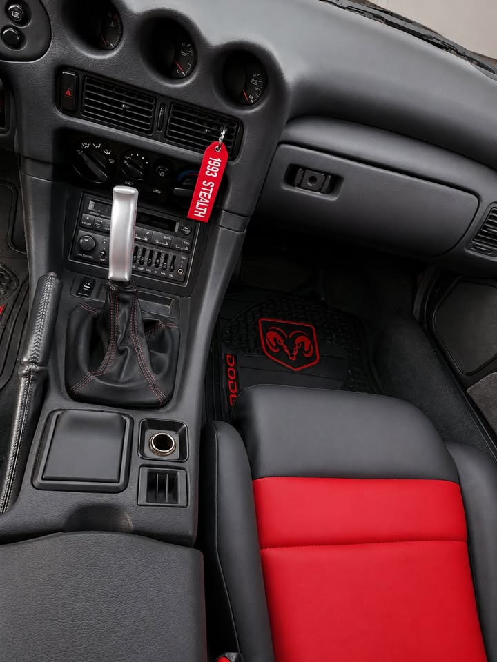 1993 Dodge Stealth thumbnail 19