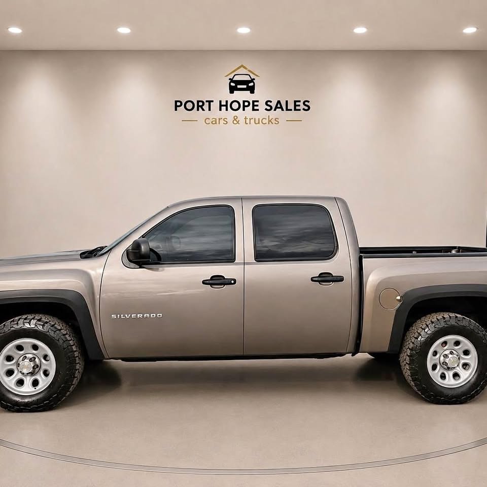 2013 Chevrolet Silverado thumbnail 3