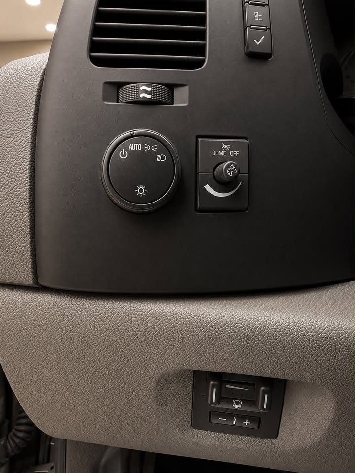 2013 Chevrolet Silverado thumbnail 11