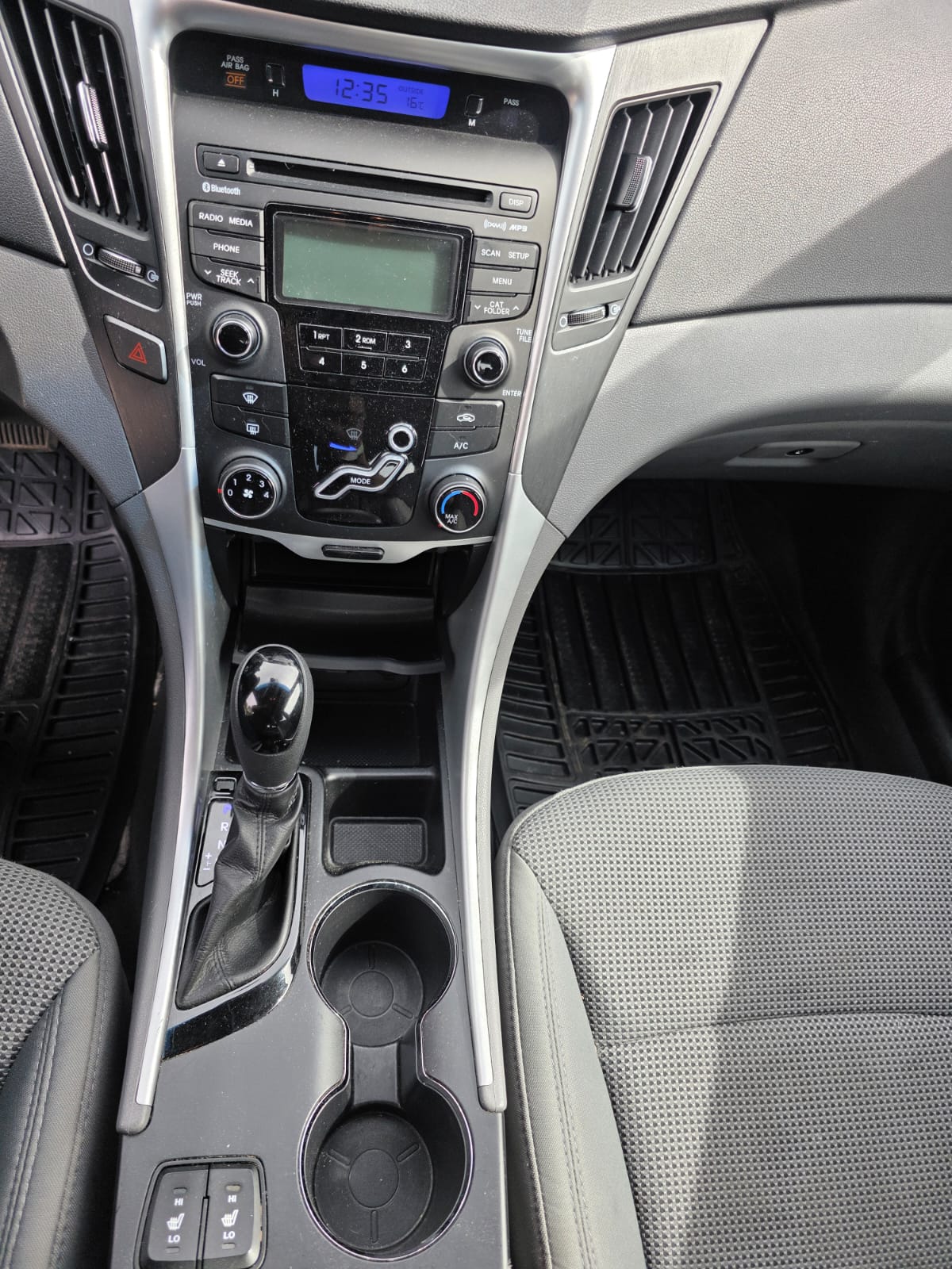 2013 Hyundai Sonata thumbnail 17