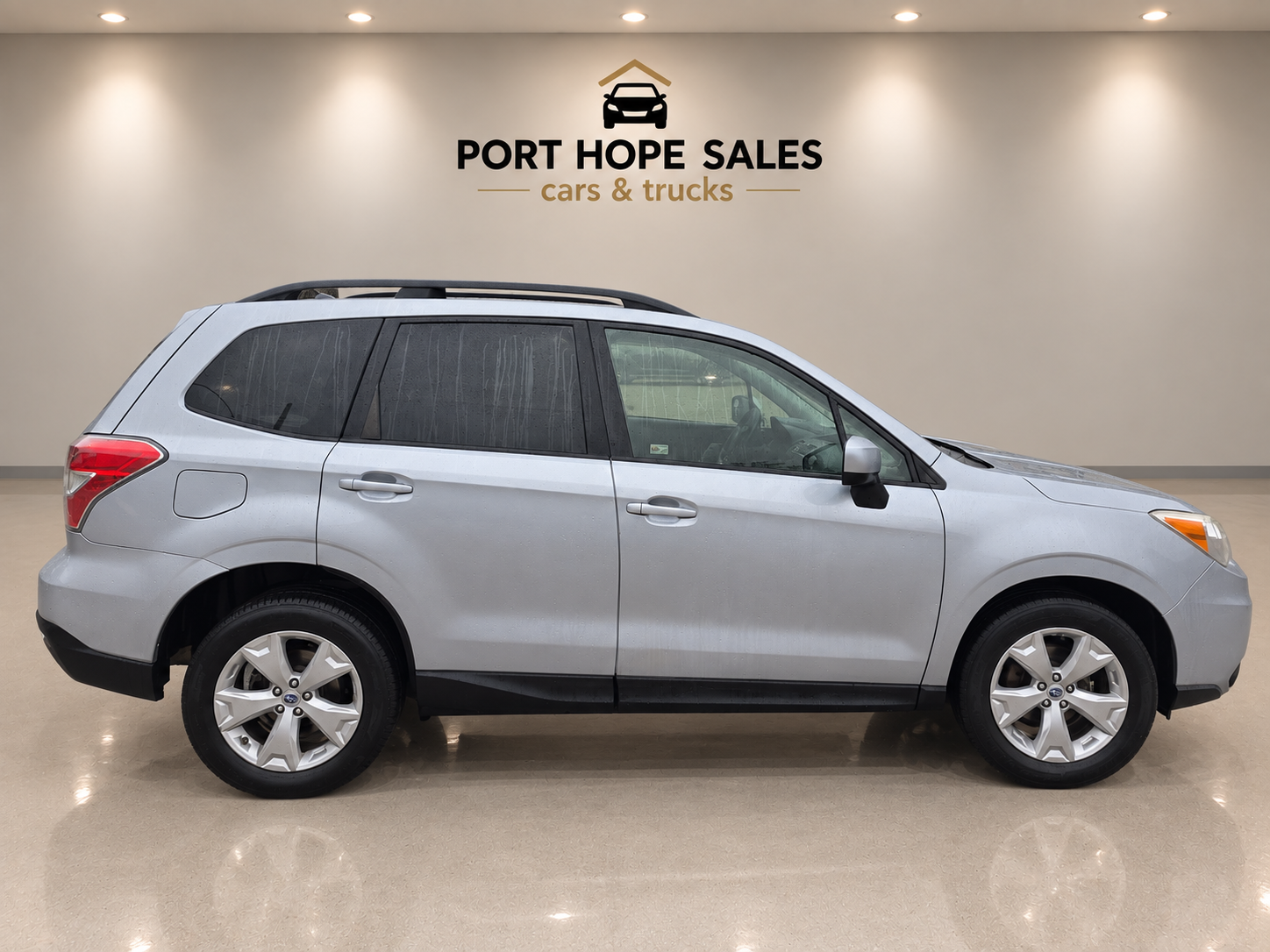 2014 Subaru Forester thumbnail 9