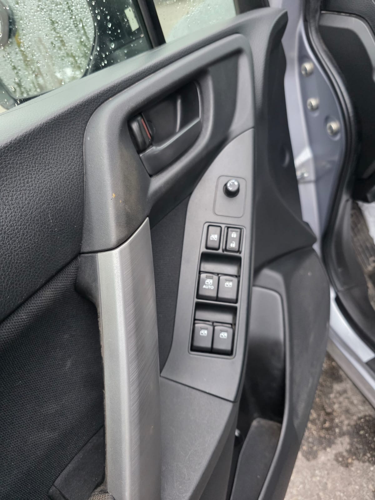 2014 Subaru Forester thumbnail 14