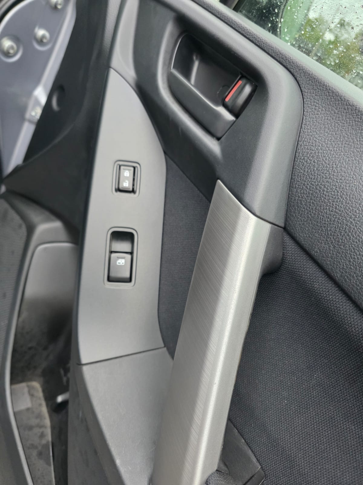 2014 Subaru Forester thumbnail 13