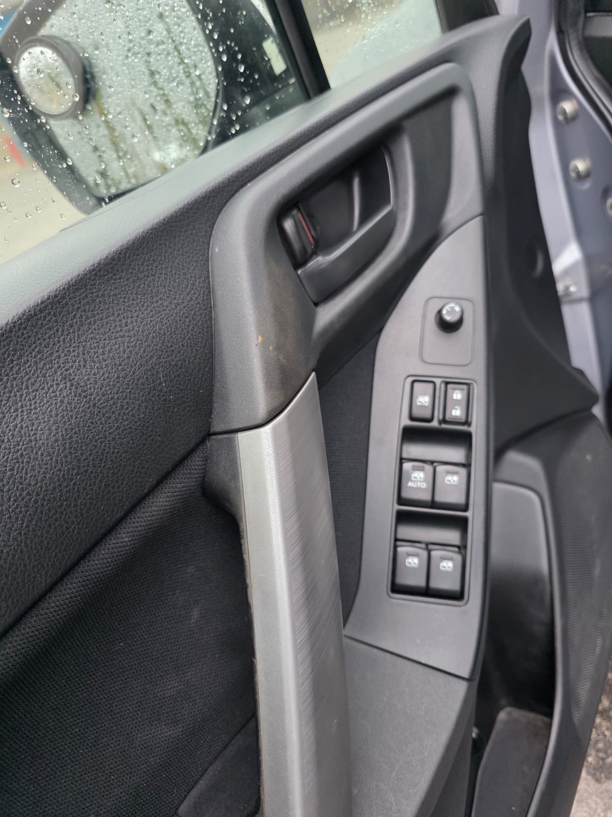 2014 Subaru Forester thumbnail 19